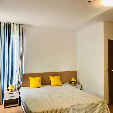 Apartment Excelsior Apart 19a *